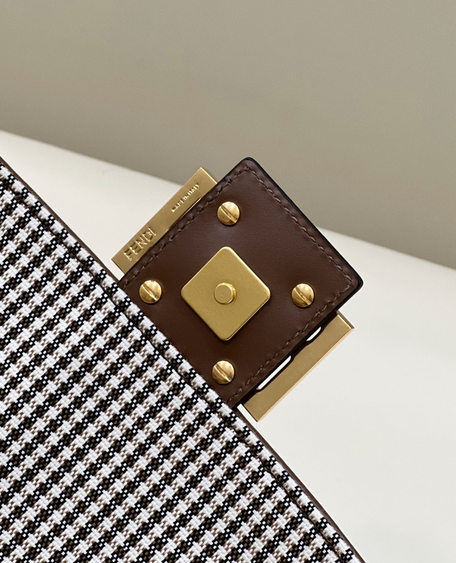 펜디 바게트백미디엄 브라운6.jpg