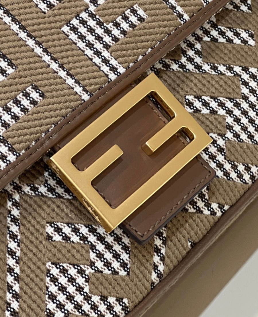 펜디 바게트백미디엄 브라운5.jpg