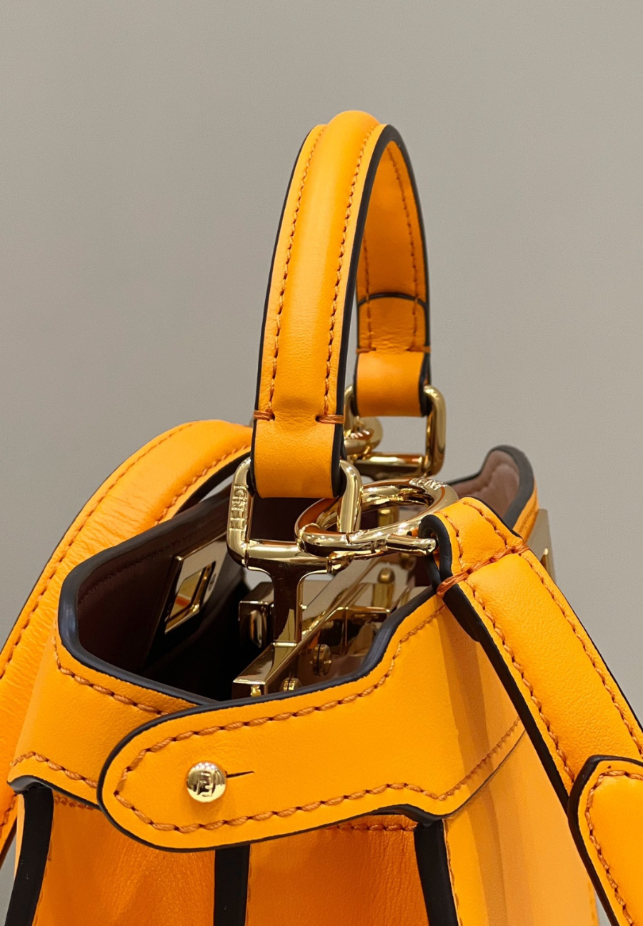 펜디 피카부아이씨유 오렌지4.jpg