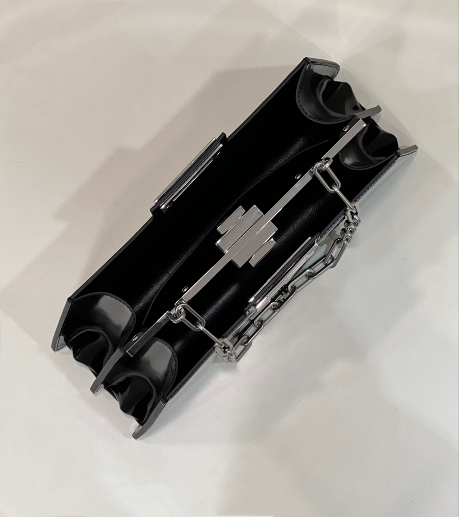 펜디 피카부컷 블랙9.jpg