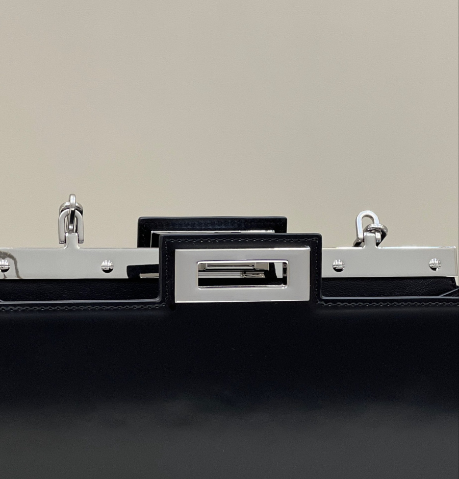 펜디 피카부컷 블랙4.jpg