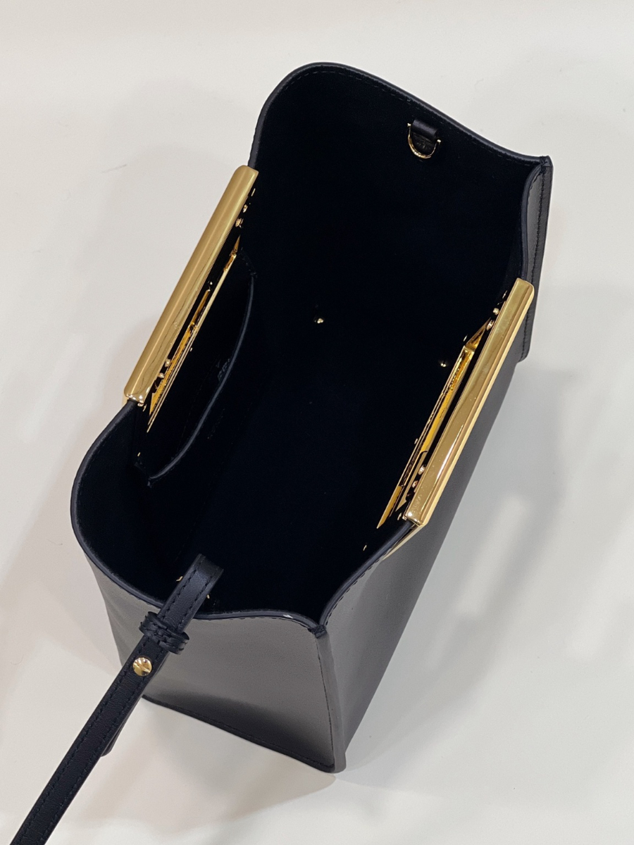 펜디 웨이숄더백 블랙7.jpg