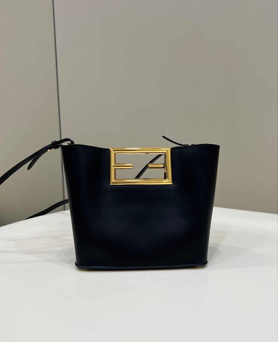 펜디 웨이숄더백 블랙2.jpg