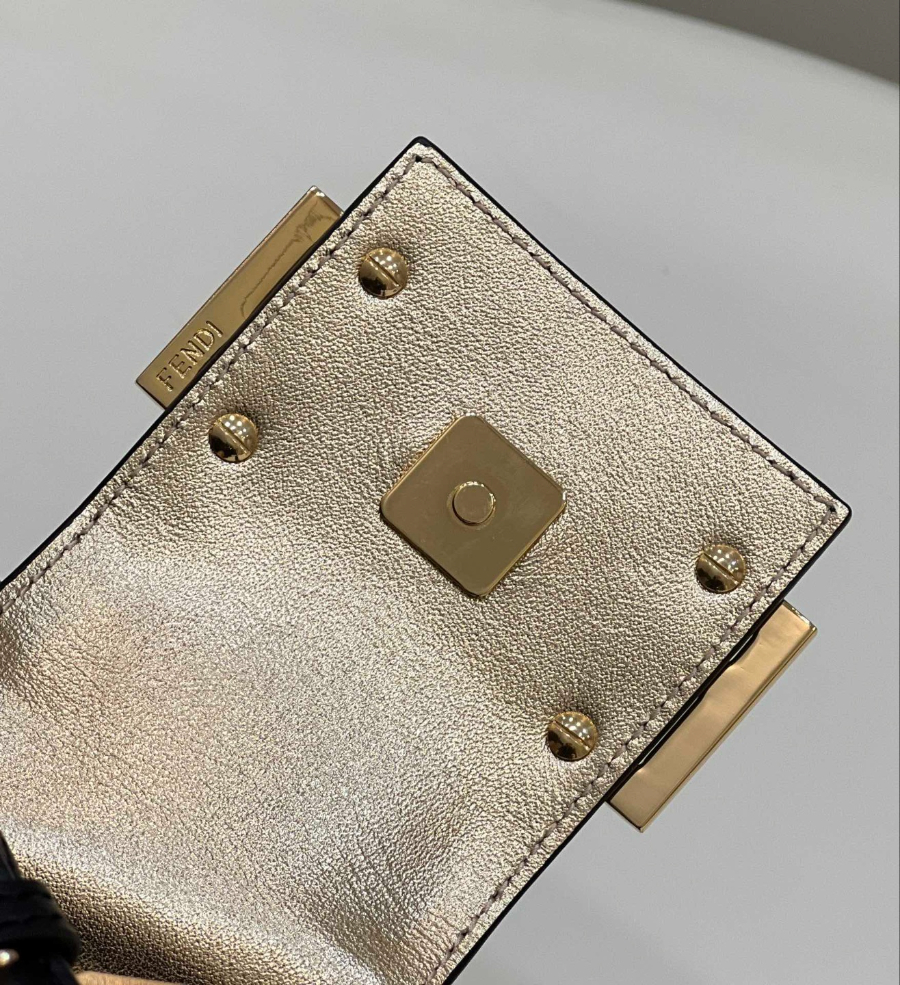 펜디 크로아상백 블랙6.jpg