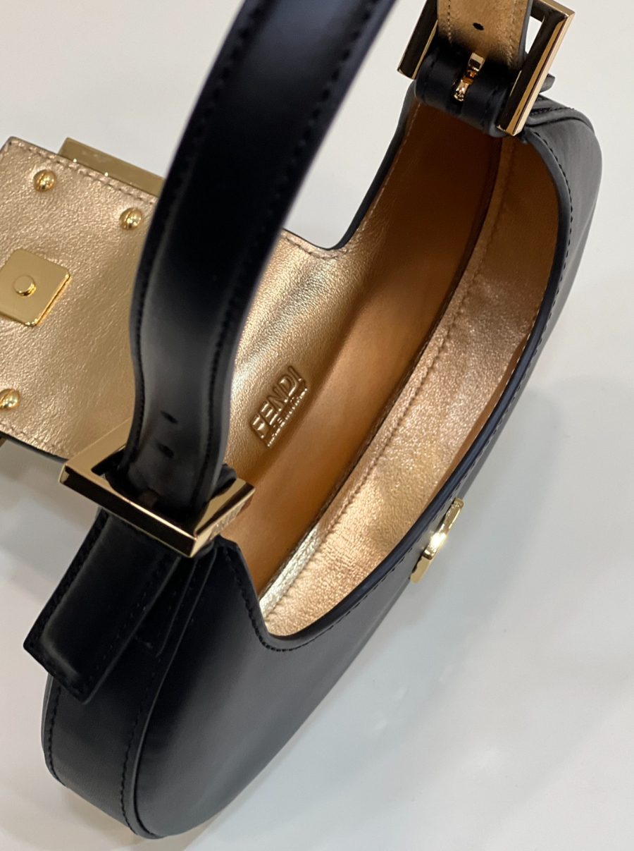 펜디 크로아상백 블랙8.jpg