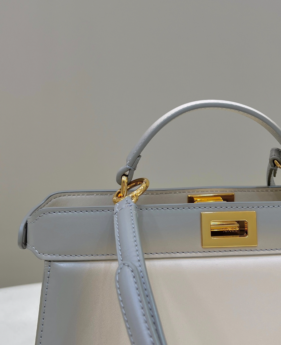 펜디 피카부아이씨유 그레이5.jpg