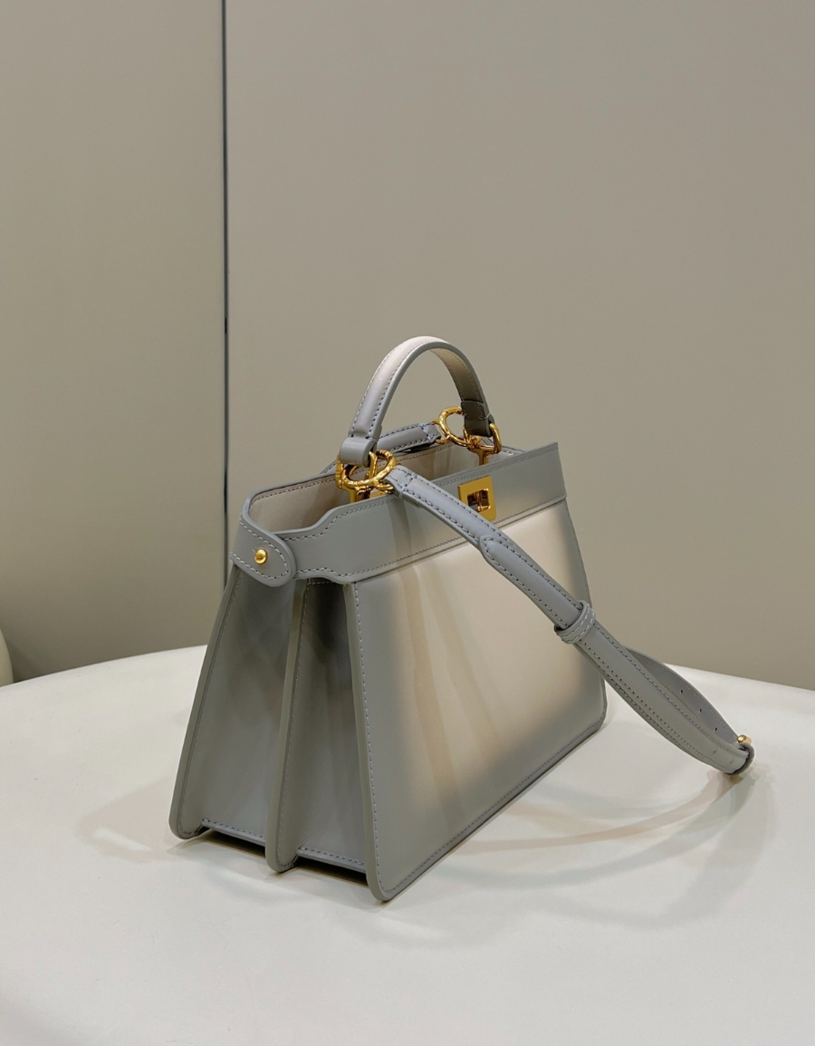 펜디 피카부아이씨유 그레이2.jpg