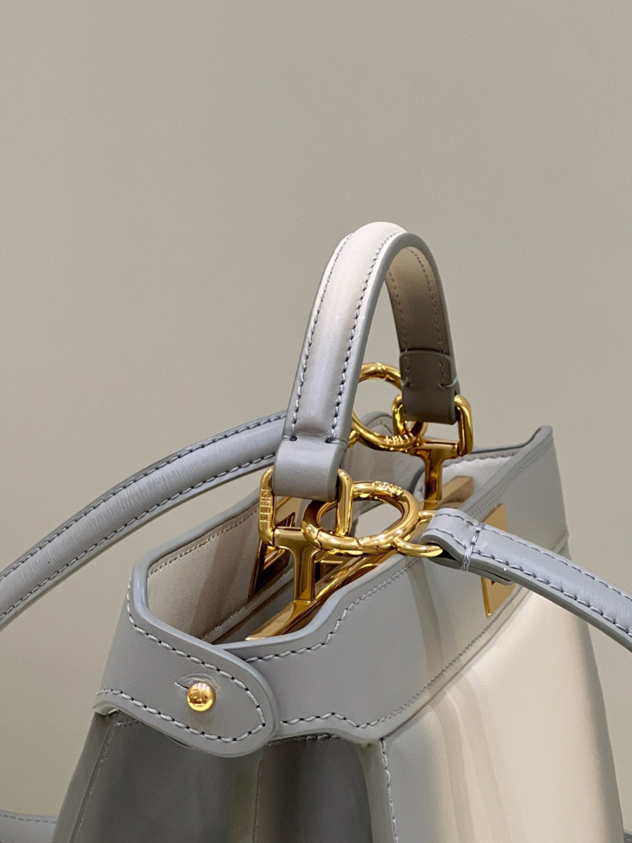 펜디 피카부아이씨유 그레이3.jpg