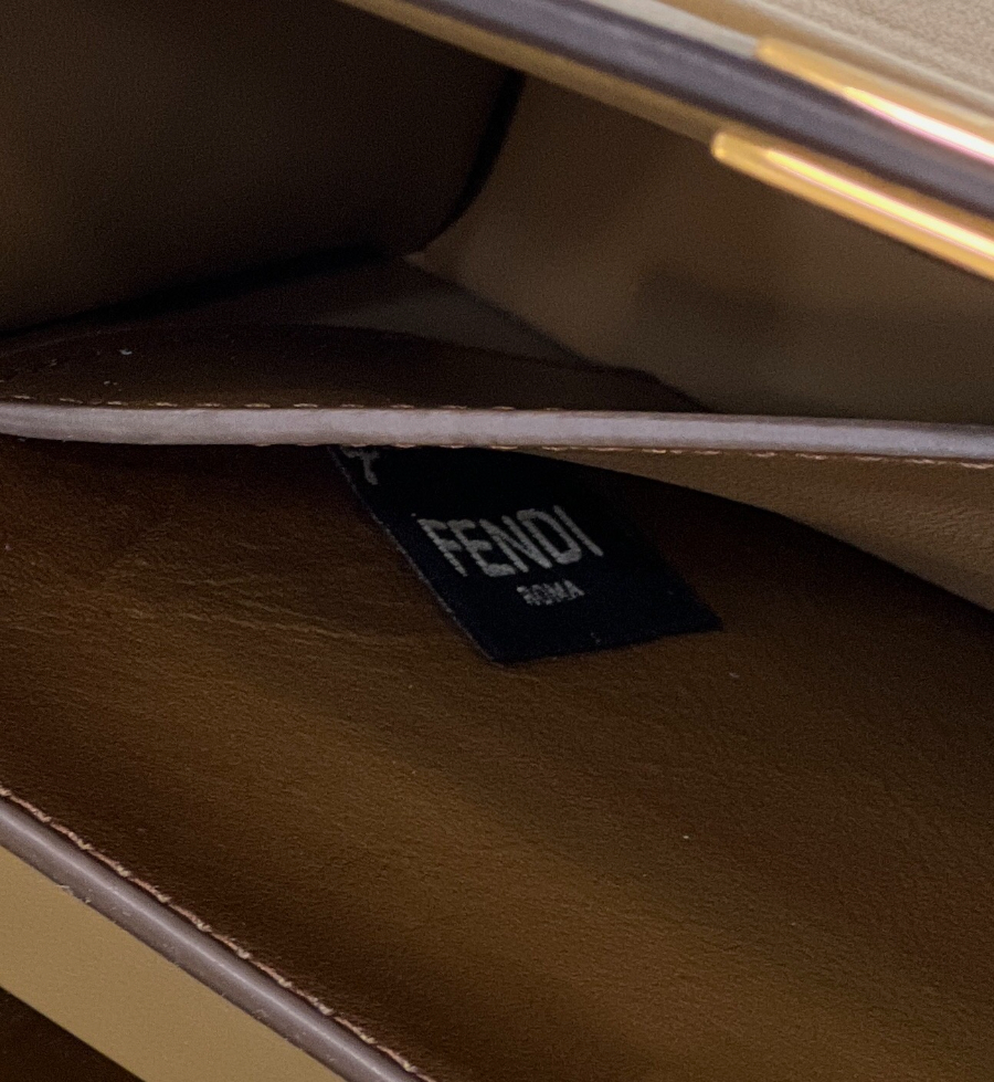 펜디 피카부아이씨유 브라운8.jpg