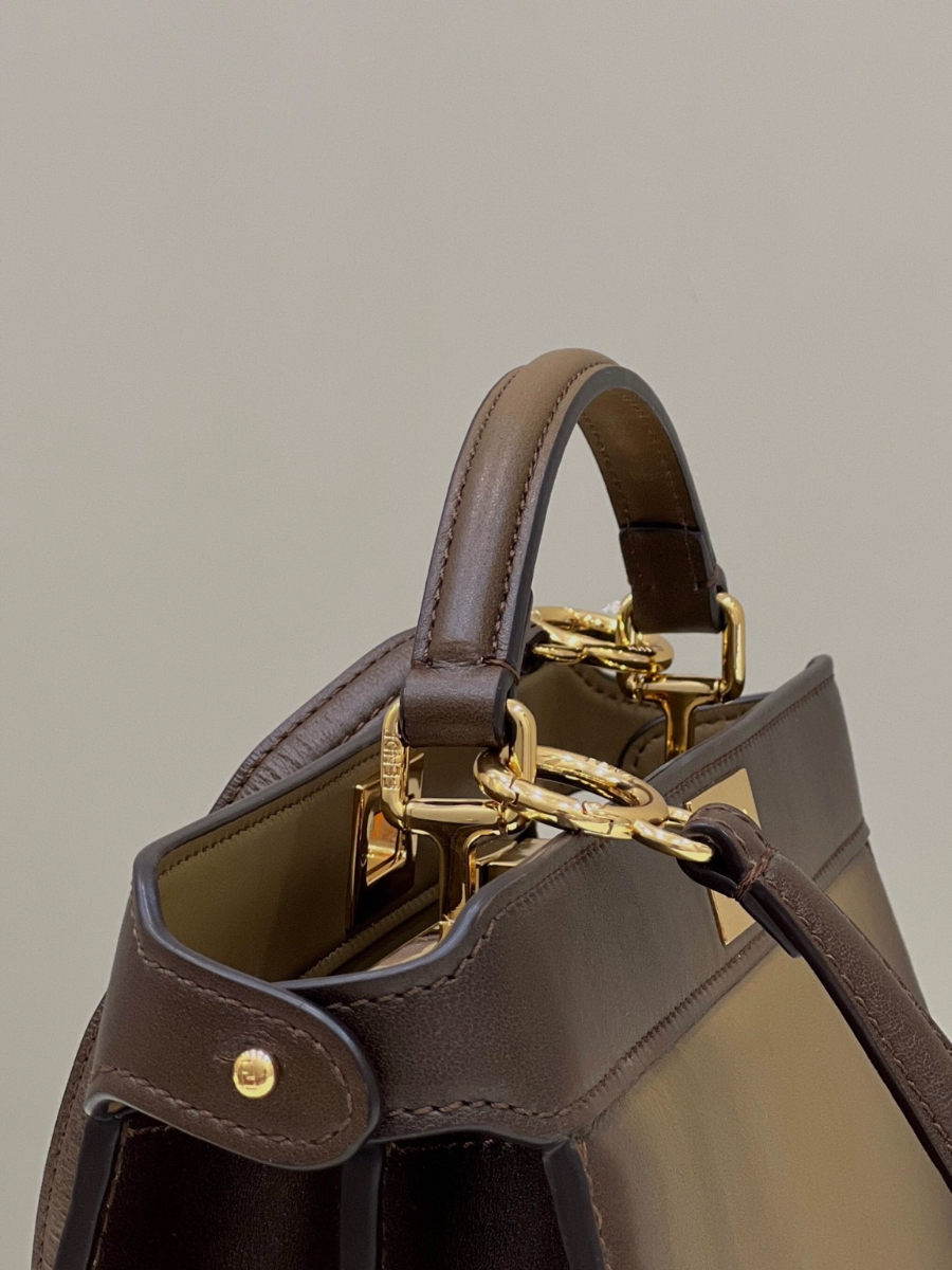 펜디 피카부아이씨유 브라운3.jpg