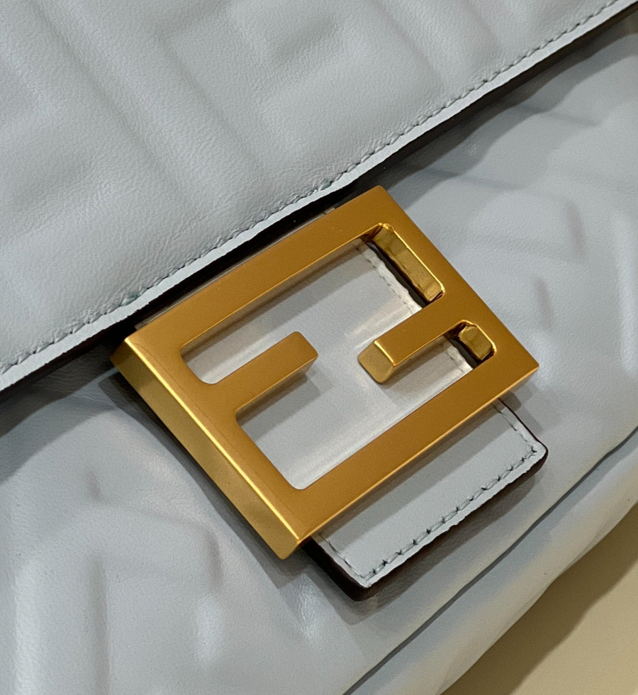 펜디 바게트백 라이트블루5.jpg