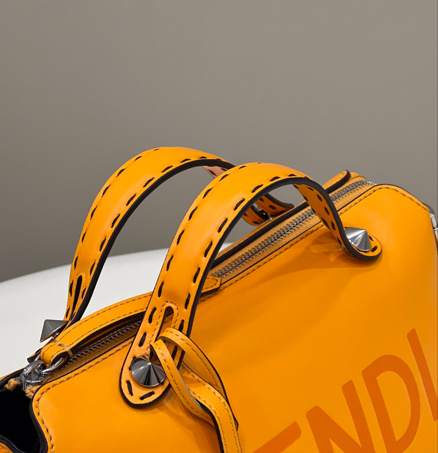 펜디 바이더웨이 오렌지8.jpg