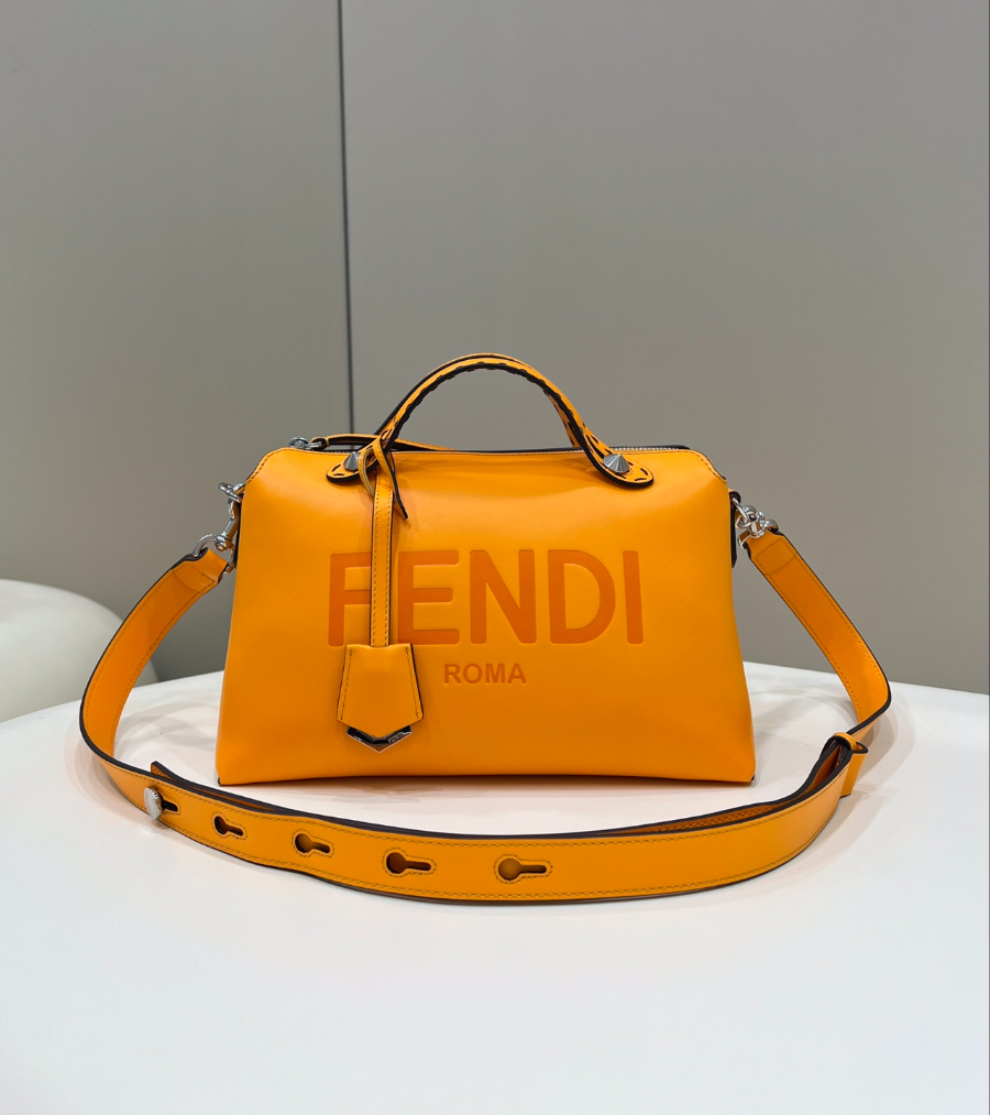 펜디 바이더웨이 오렌지1.jpg