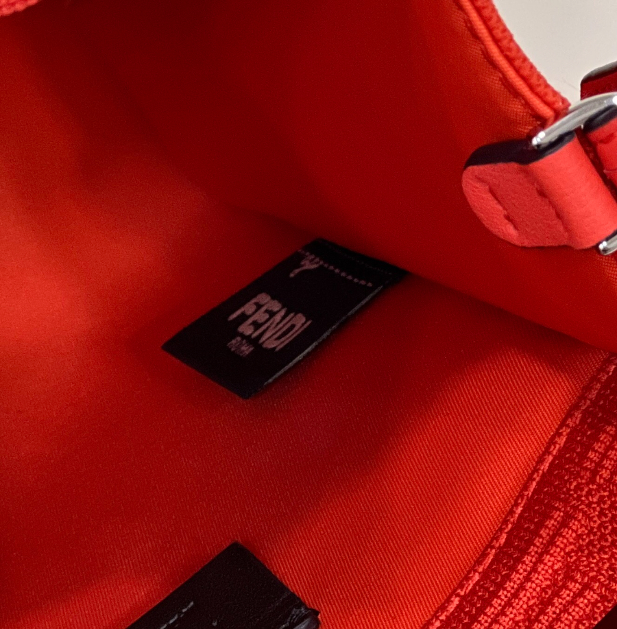 펜디 선샤인미니쇼퍼백 레드7.jpg