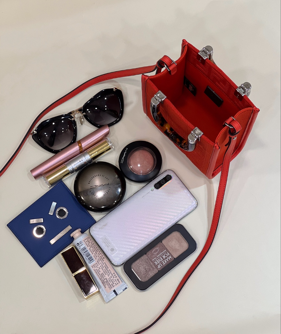 펜디 선샤인미니쇼퍼백 레드9.jpg