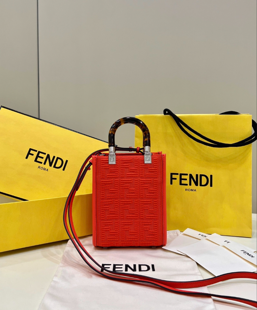 펜디 선샤인미니쇼퍼백 레드2.jpg