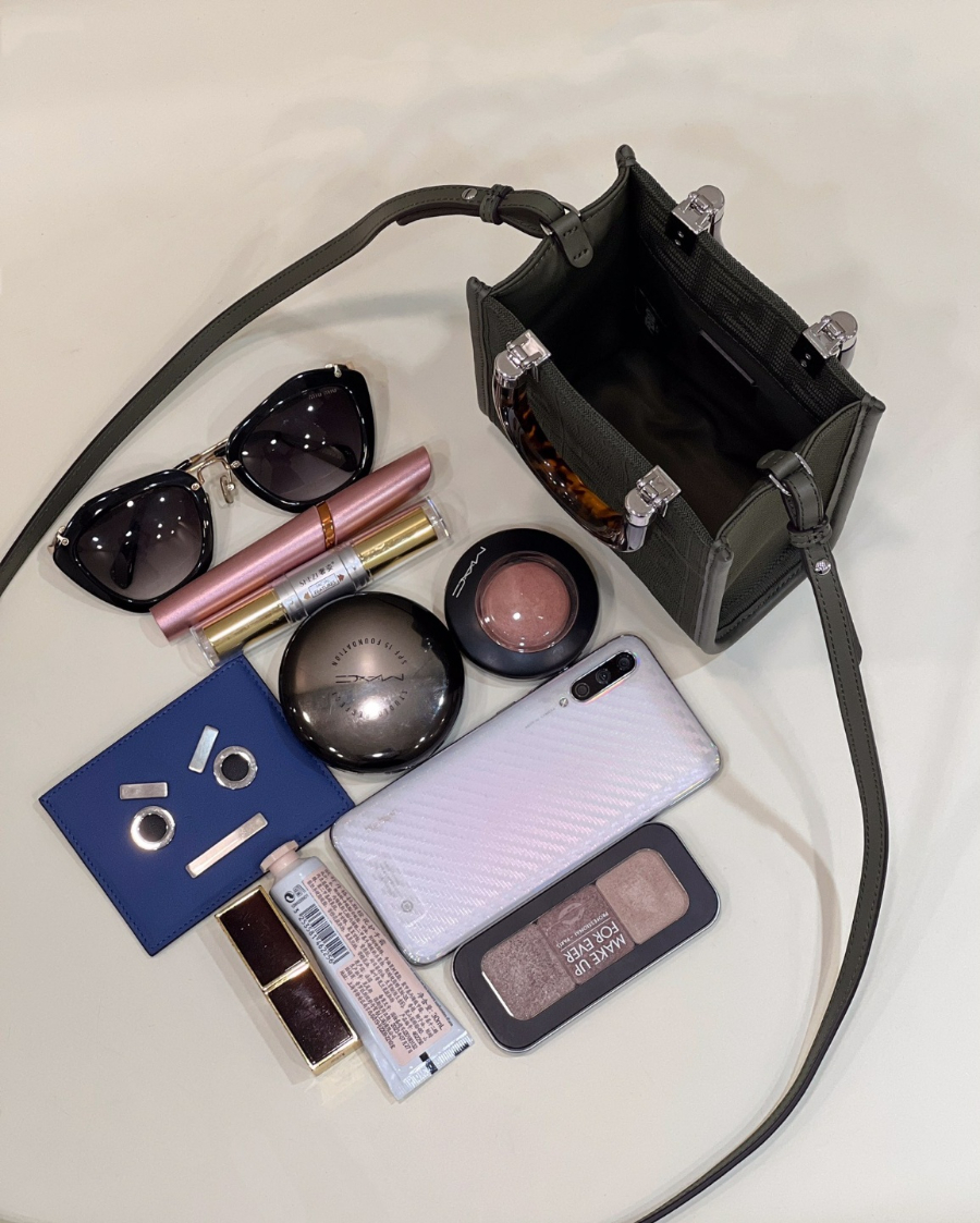 펜디 선샤인미니쇼퍼백 블랙8.jpg