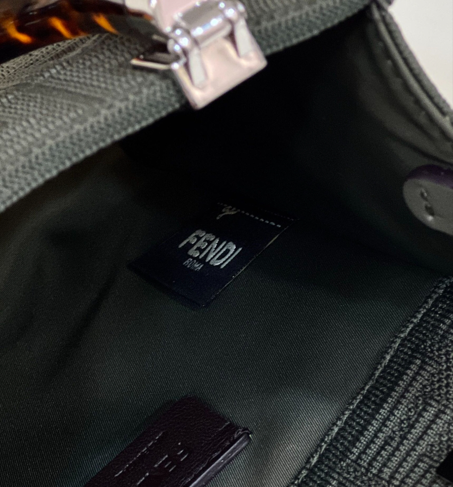 펜디 선샤인미니쇼퍼백 블랙7.jpg