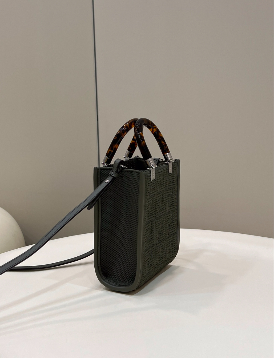 펜디 선샤인미니쇼퍼백 블랙3.jpg