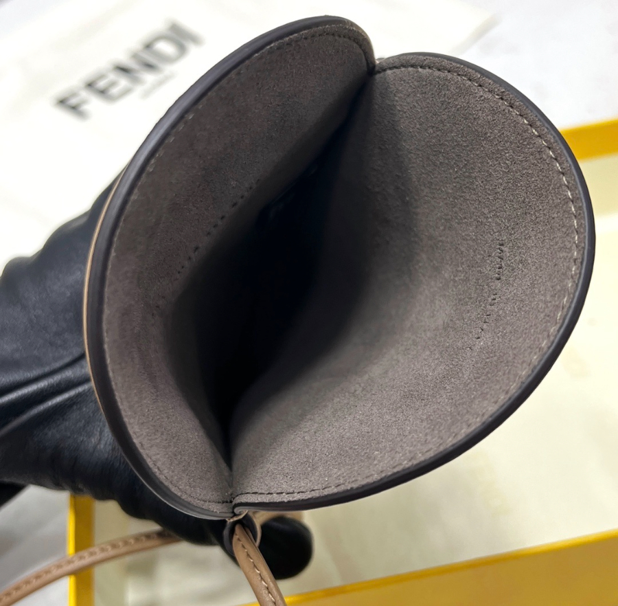 펜디 오락폰홀더백 브라운9.jpg