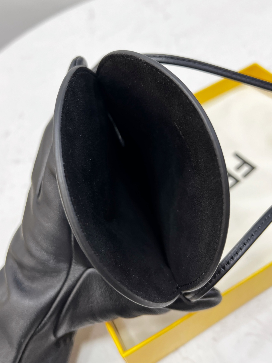 펜디 오락폰홀더백 블랙9.jpg