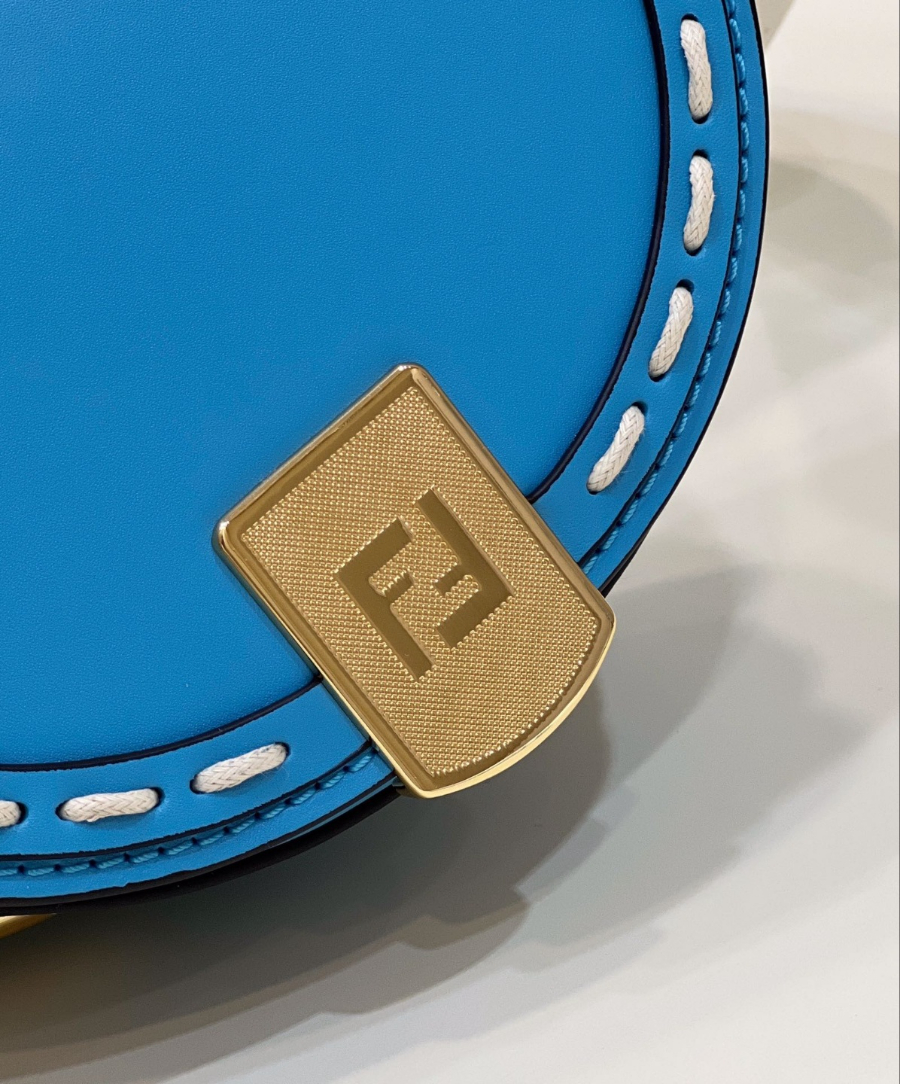 펜디 문라이트숄더백 베이지블루6.jpg