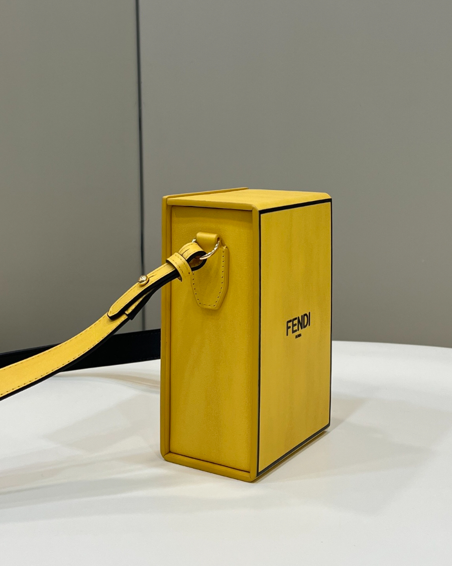 펜디 세로형박스가죽백 옐로우3.jpg
