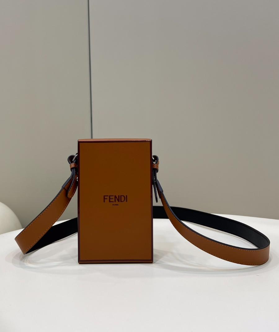 펜디 세로형박스가죽백 딥브라운1.jpg