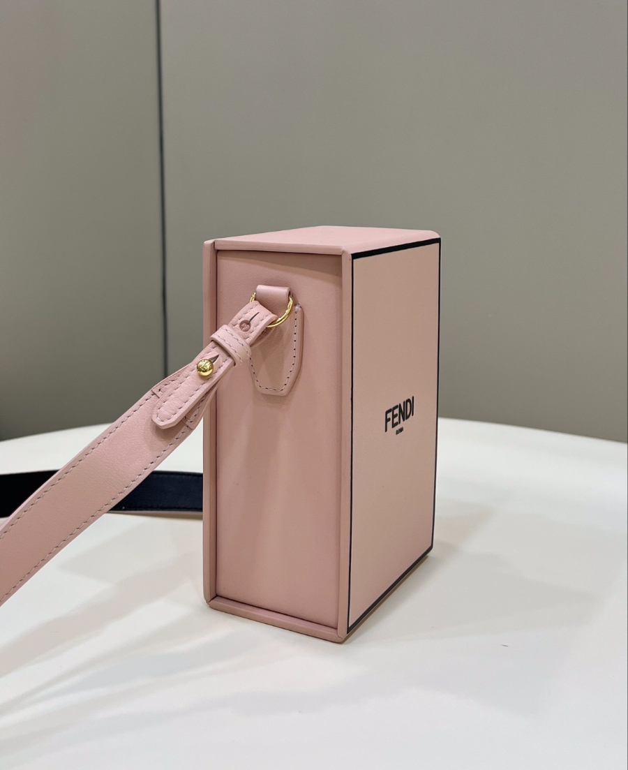 펜디 세로형박스가죽백 라이트핑크3.jpg