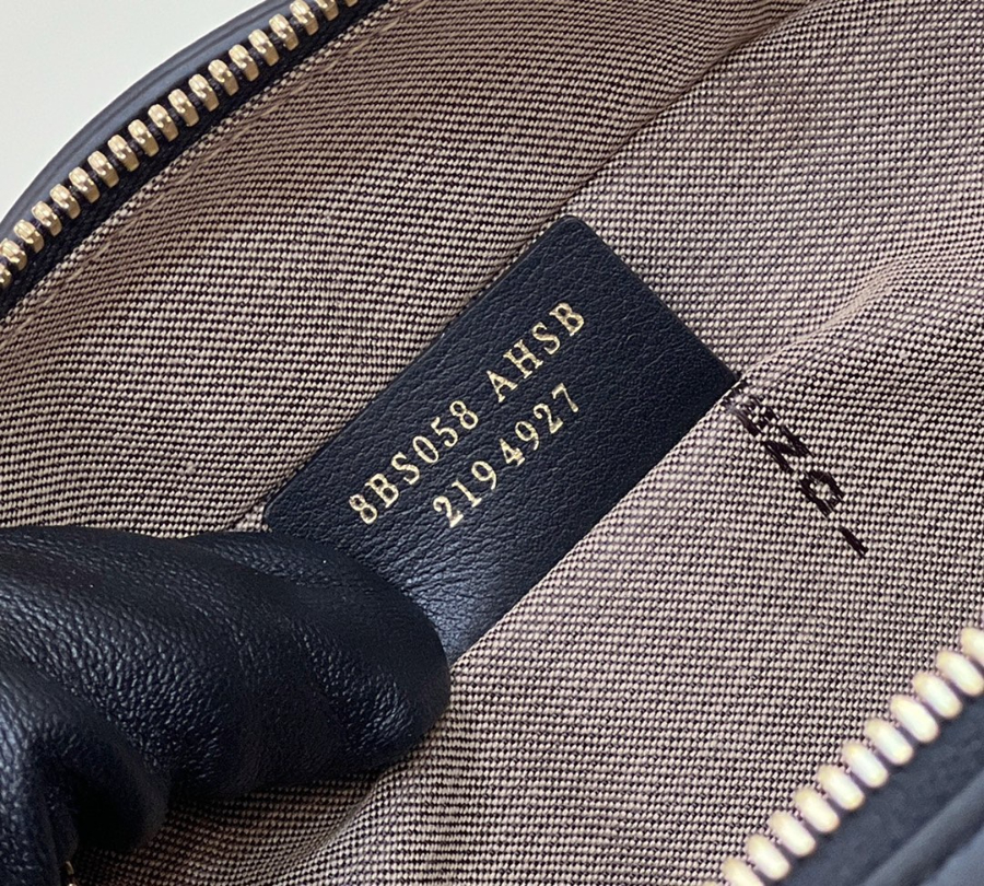 펜디 오락카메라백 블랙7.jpg