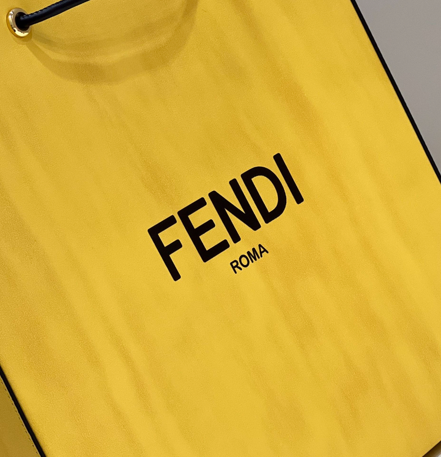 펜디 팩쇼핑백 옐로우7.jpg