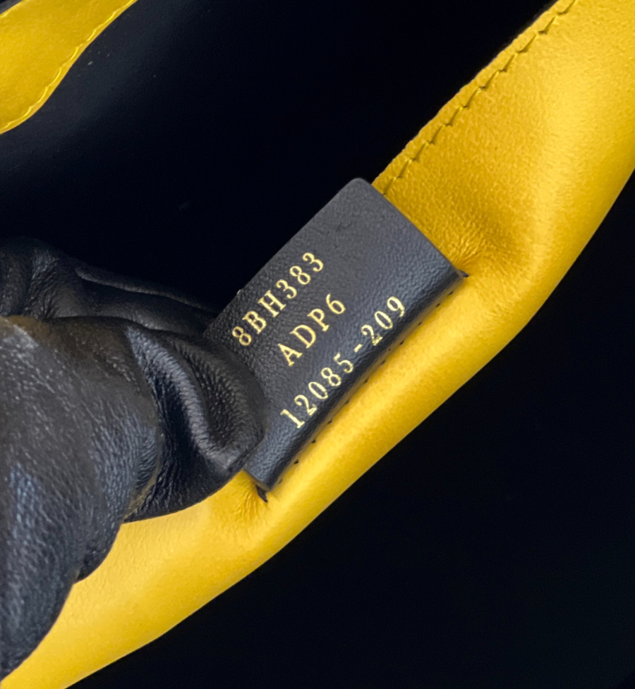 펜디 팩쇼핑백 옐로우8.jpg