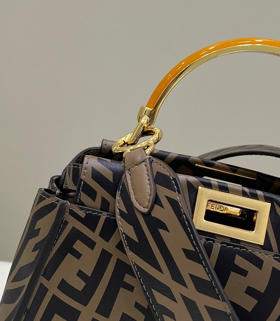 펜디 피카부아이코닉 다크브라운4.jpg