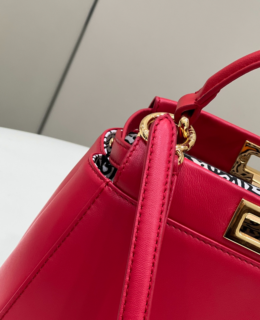 펜디 피카부아이코닉 레드2.jpg