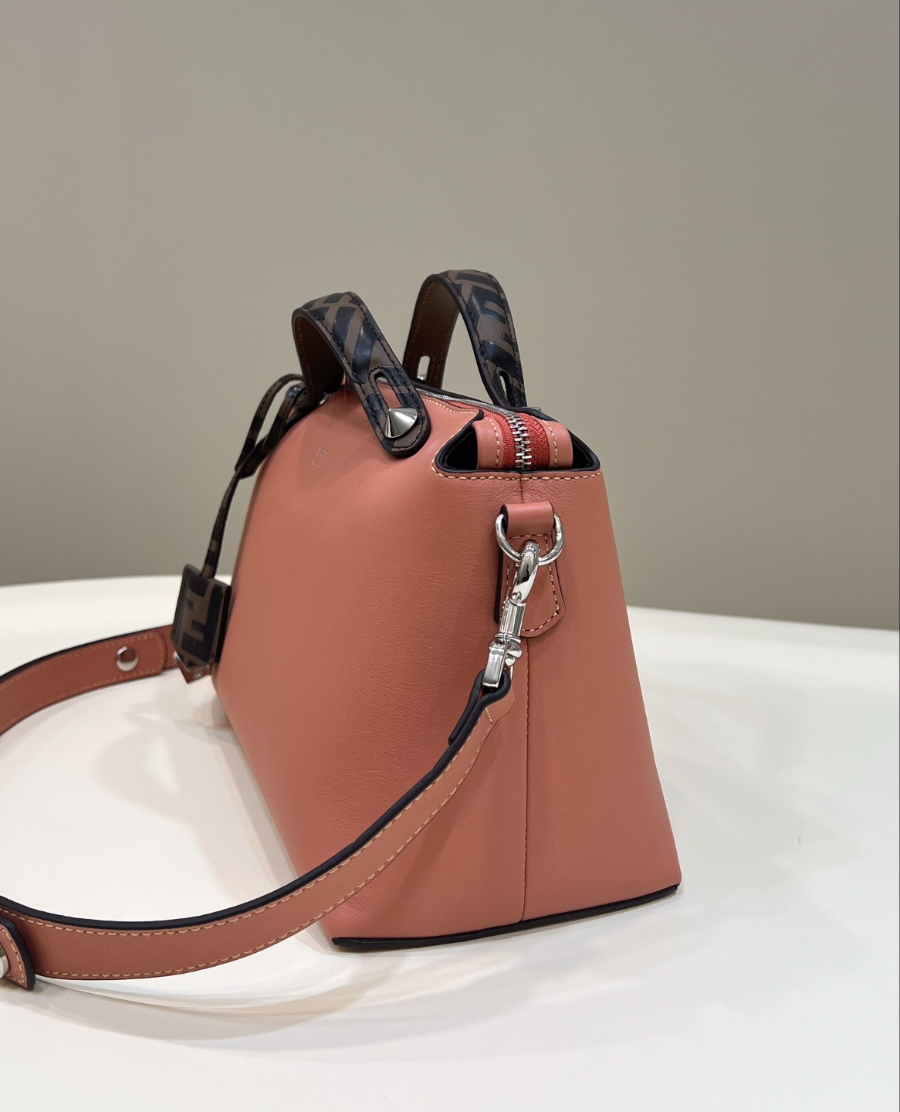 펜디 바이더웨이 브라운3.jpg