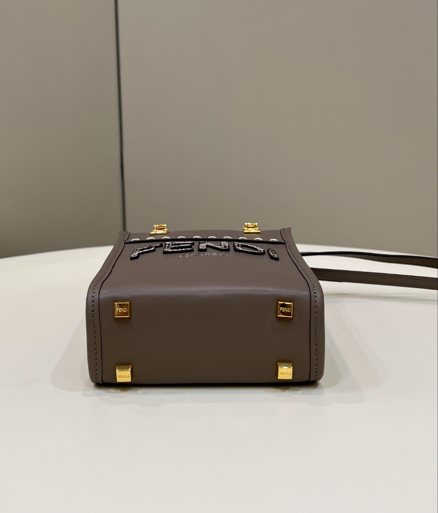 펜디 선샤인미니쇼퍼백 다크브라운6.jpg