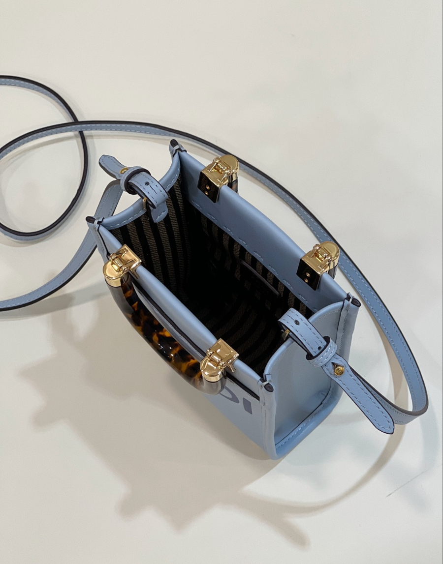 펜디 선샤인미니쇼퍼백 라이트블루9.jpg