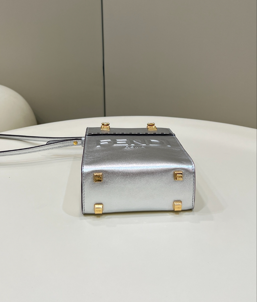 펜디 선샤인미니쇼퍼백 실버6.jpg