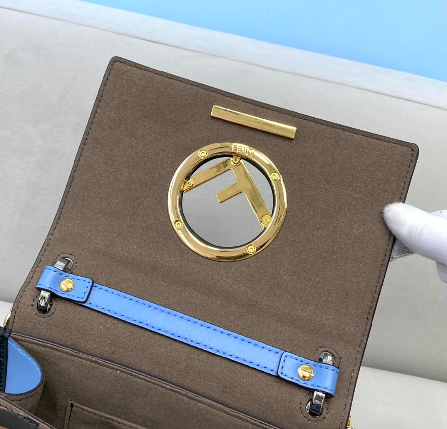 펜디 칸아이에프숄더백 블루9.jpg