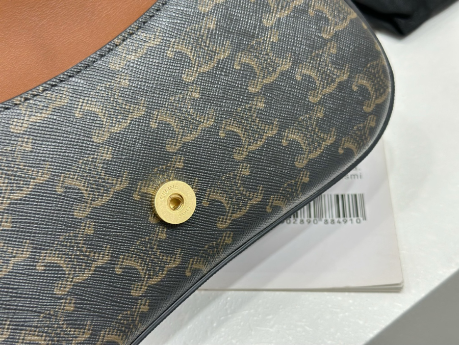 셀린느 틴 롤라 119533 2011.55cm 올 오버 로고10.jpg