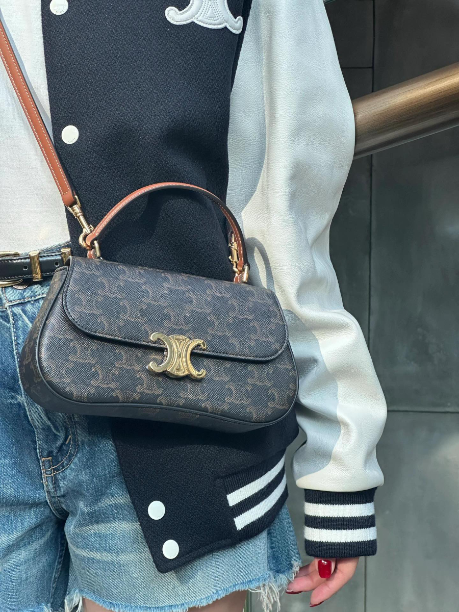 셀린느 틴 롤라 119533 2011.55cm 올 오버 로고01.jpg