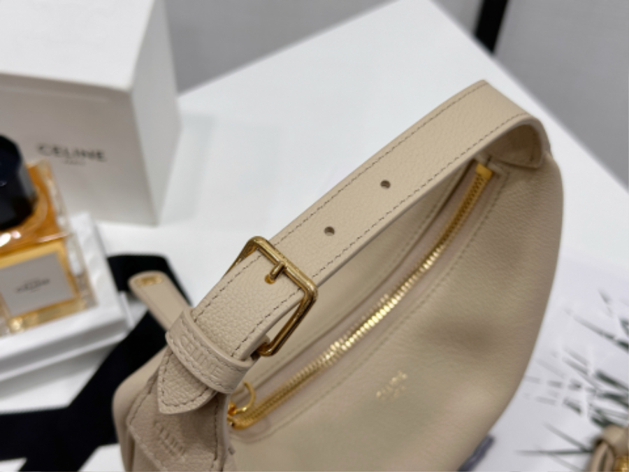 셀린느 틴 룰루 서플 그레인 카프스킨 120723 21245cm 다크 베이지09.jpg