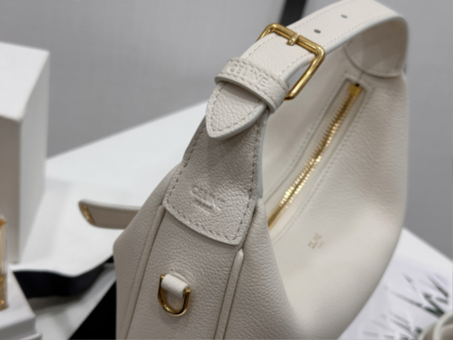 셀린느 틴 룰루 서플 그레인 카프스킨 120723 21245cm 아이보리08.jpg