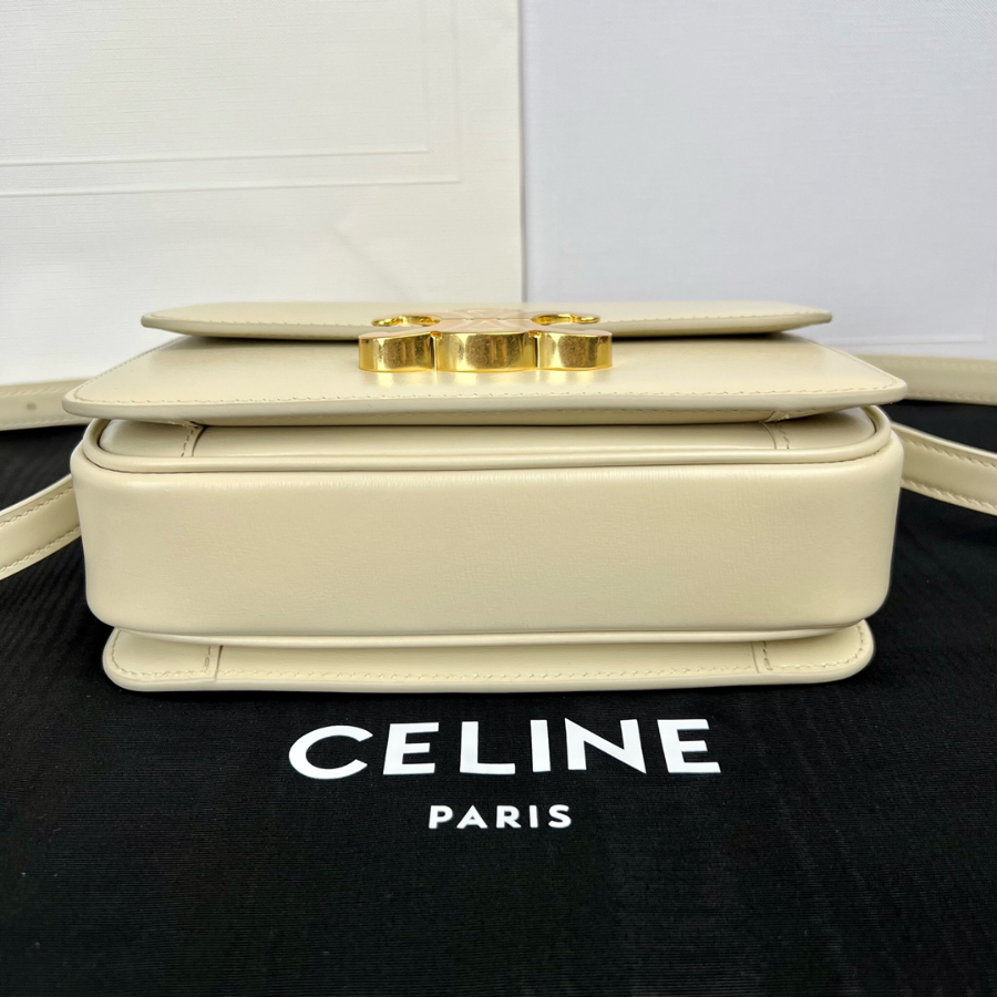 셀린느 틴 트리옹프 백 스몰 18.5146cm 188423 크림5.jpg