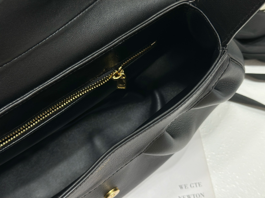 셀린느 폴리 백 33199cm 115633 미디엄 블랙07.jpg