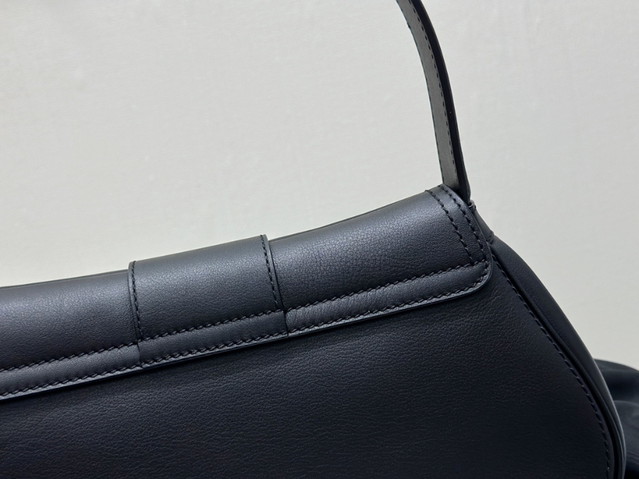 셀린느 폴리 백 33199cm 115633 미디엄 블랙10.jpg