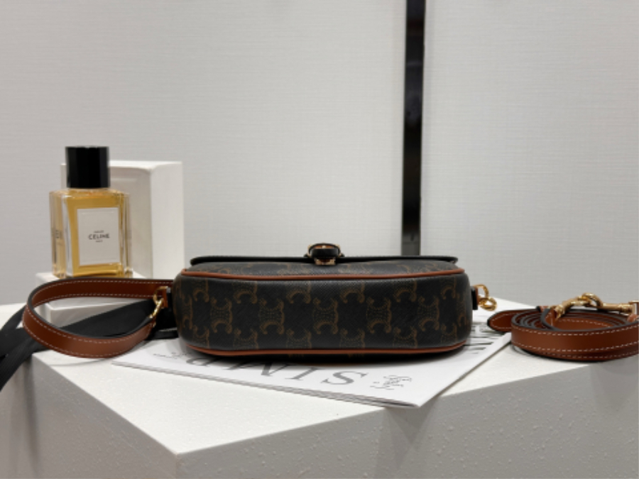 셀린느 폴코 숄더백 트리옹프 캔버스 카프스킨 122652 20145cm08.jpg