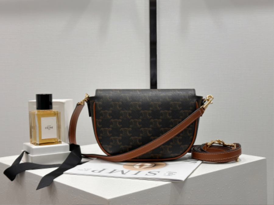 셀린느 폴코 숄더백 트리옹프 캔버스 카프스킨 122652 20145cm03.jpg