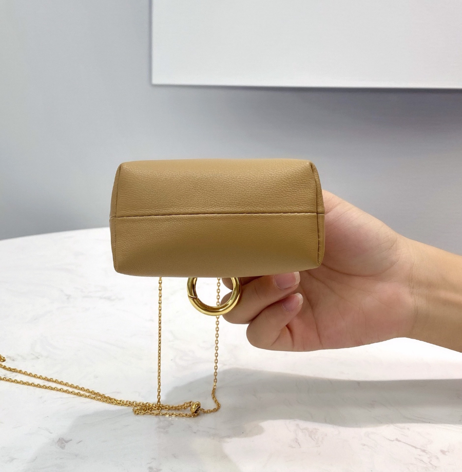 펜디 나노퍼스트백 라이트브라운5.jpg