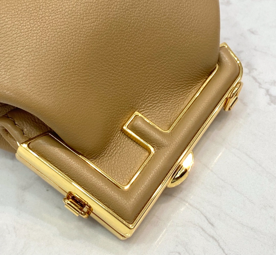 펜디 나노퍼스트백 라이트브라운6.jpg